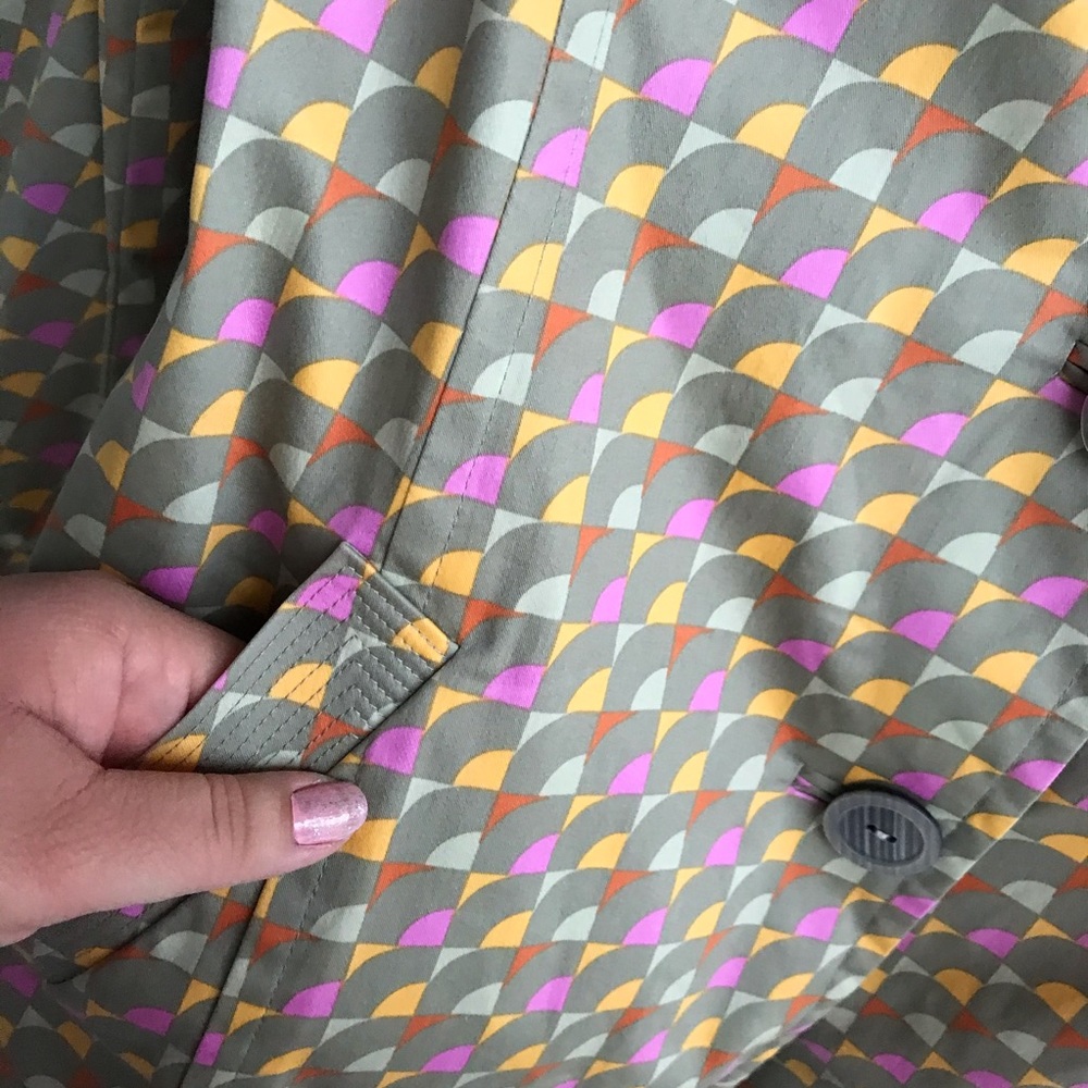 Sigrid Olsen Beige Jacket with Pink and Yellow Geometric Print - Picture 2 of 6